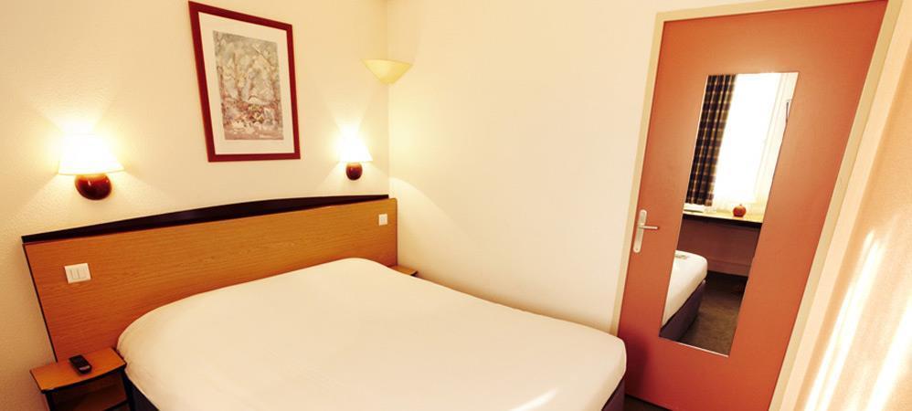 ก็องปานีล ลีล เวสท์ ล็อม Hotel ลีลล์ ห้อง รูปภาพ